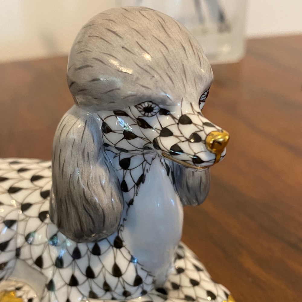 Herend Black and Gold Porcelain Poodle - Picture 5 of 8